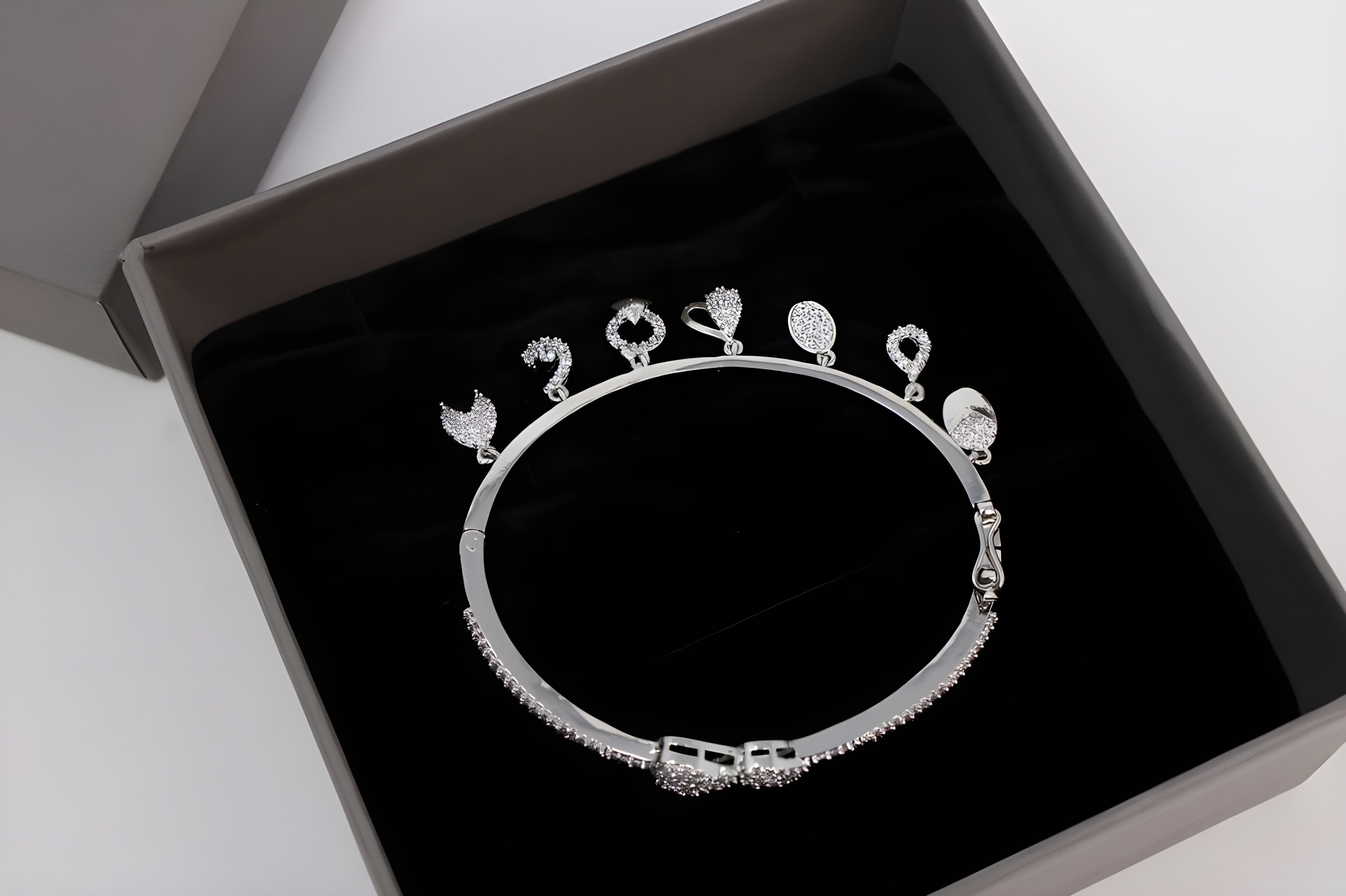 Heartfelt Splendor Bracelet