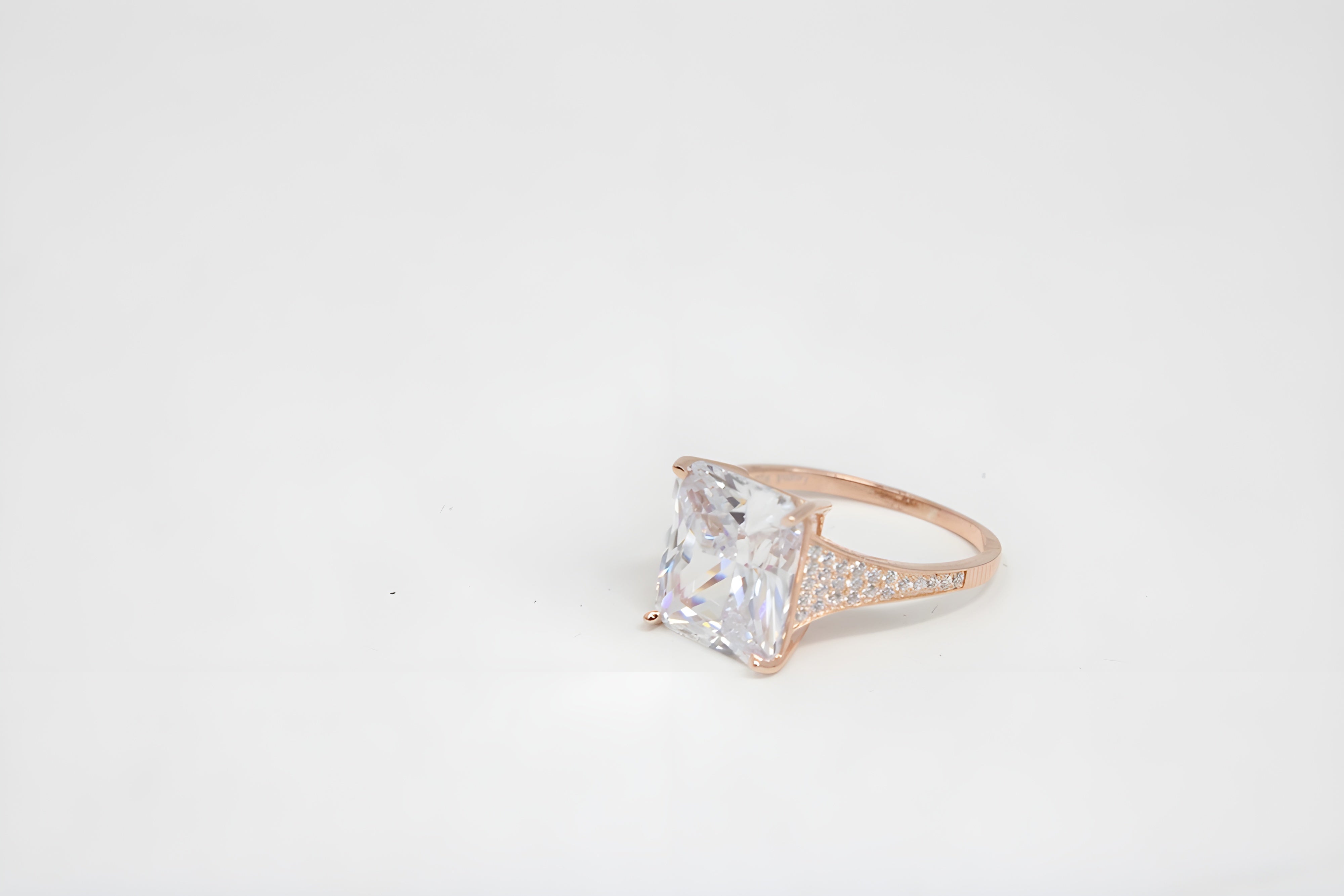 Copper Gold Elegance VeeLux Premium Crystal Ring