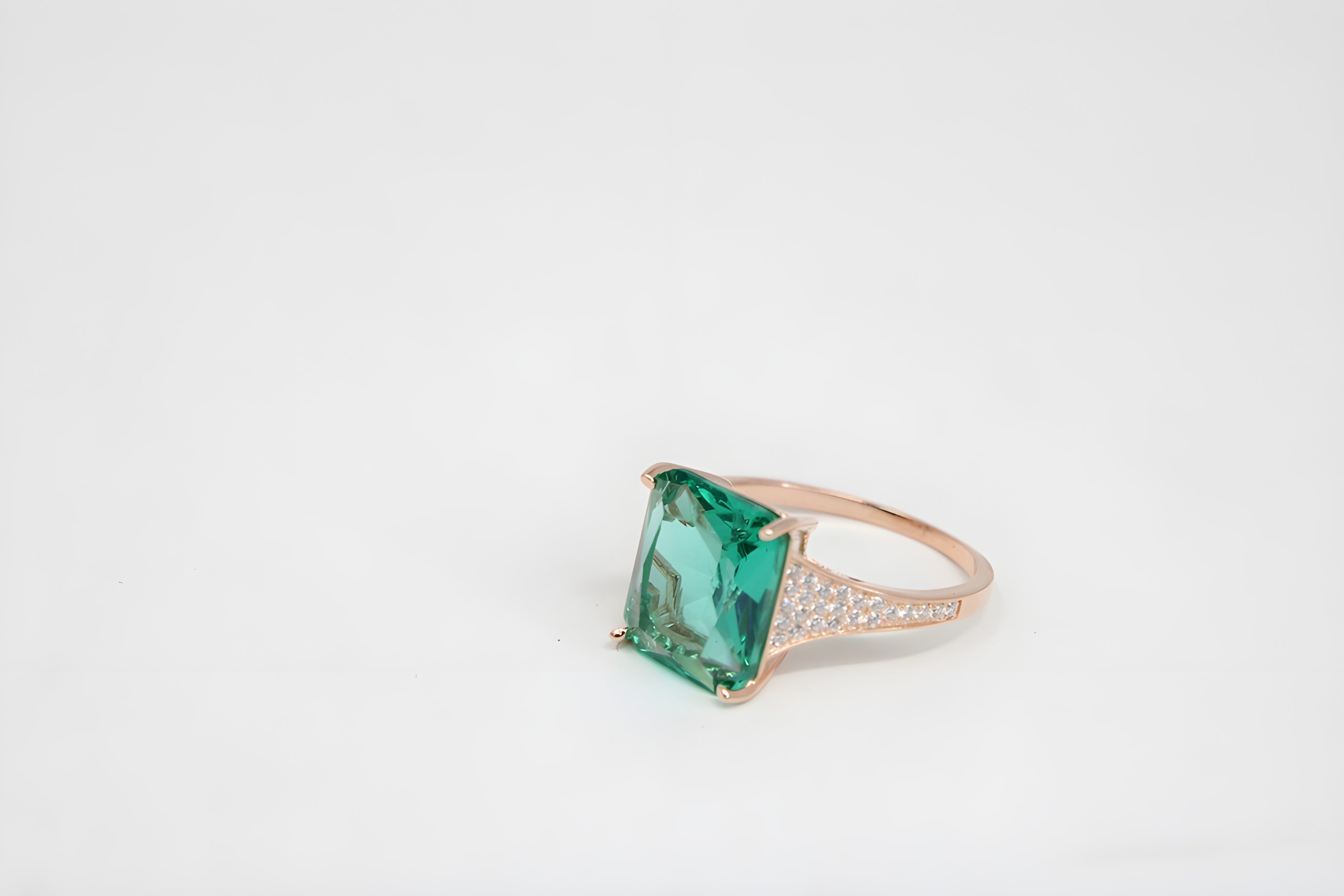 Copper Gold Elegance VeeLux Premium Crystal Ring