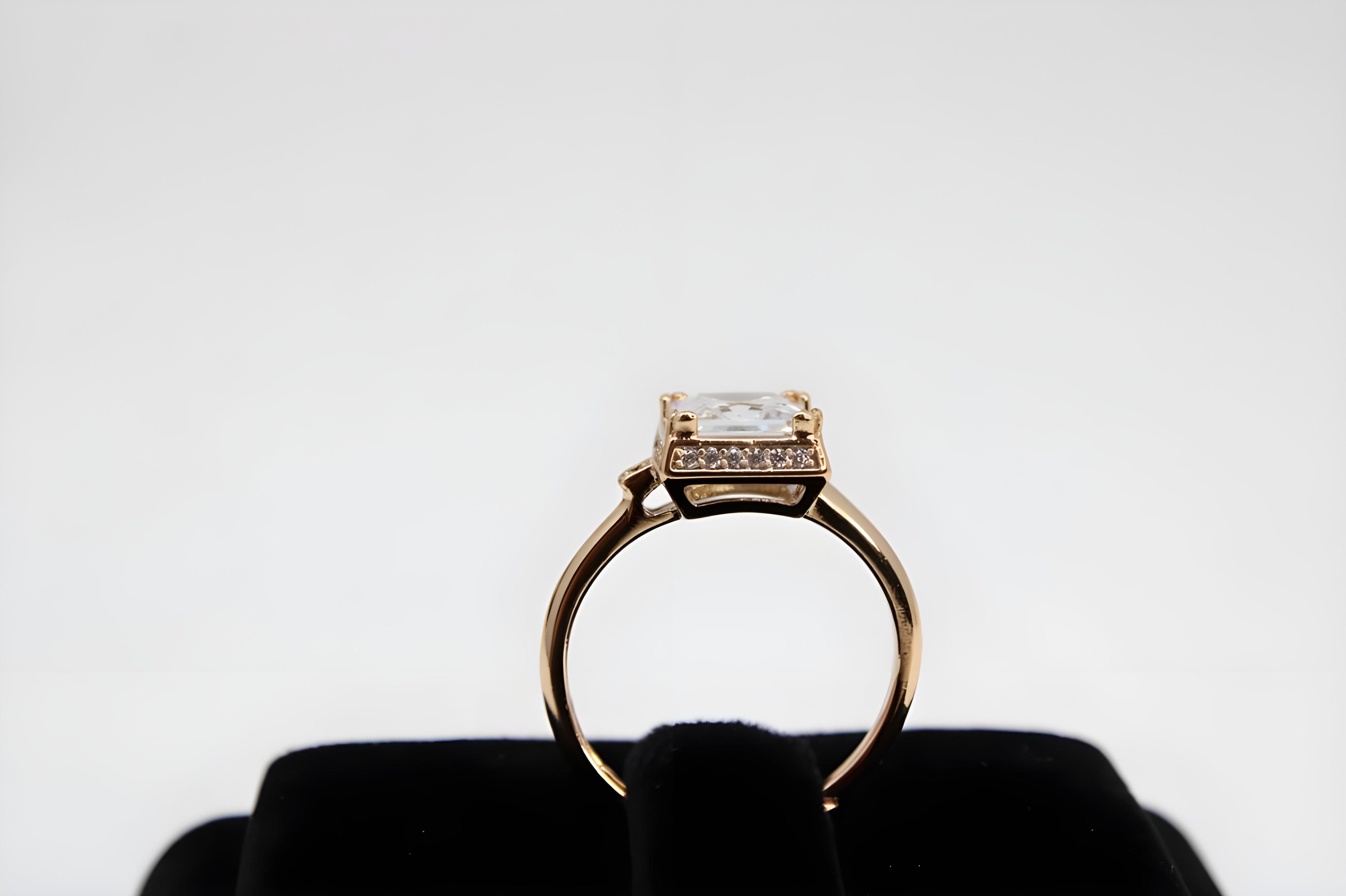 Golden Solitaire Crystal Ring