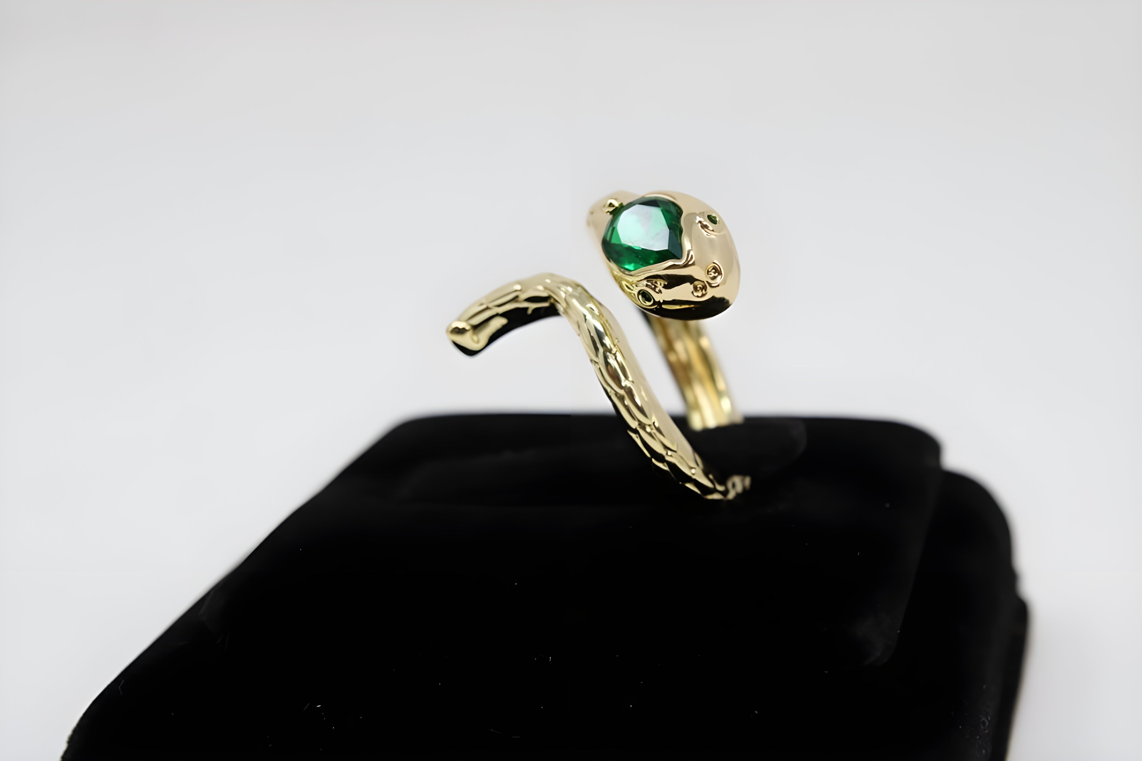 Emerald & Diamond Serpent Crystal Ring