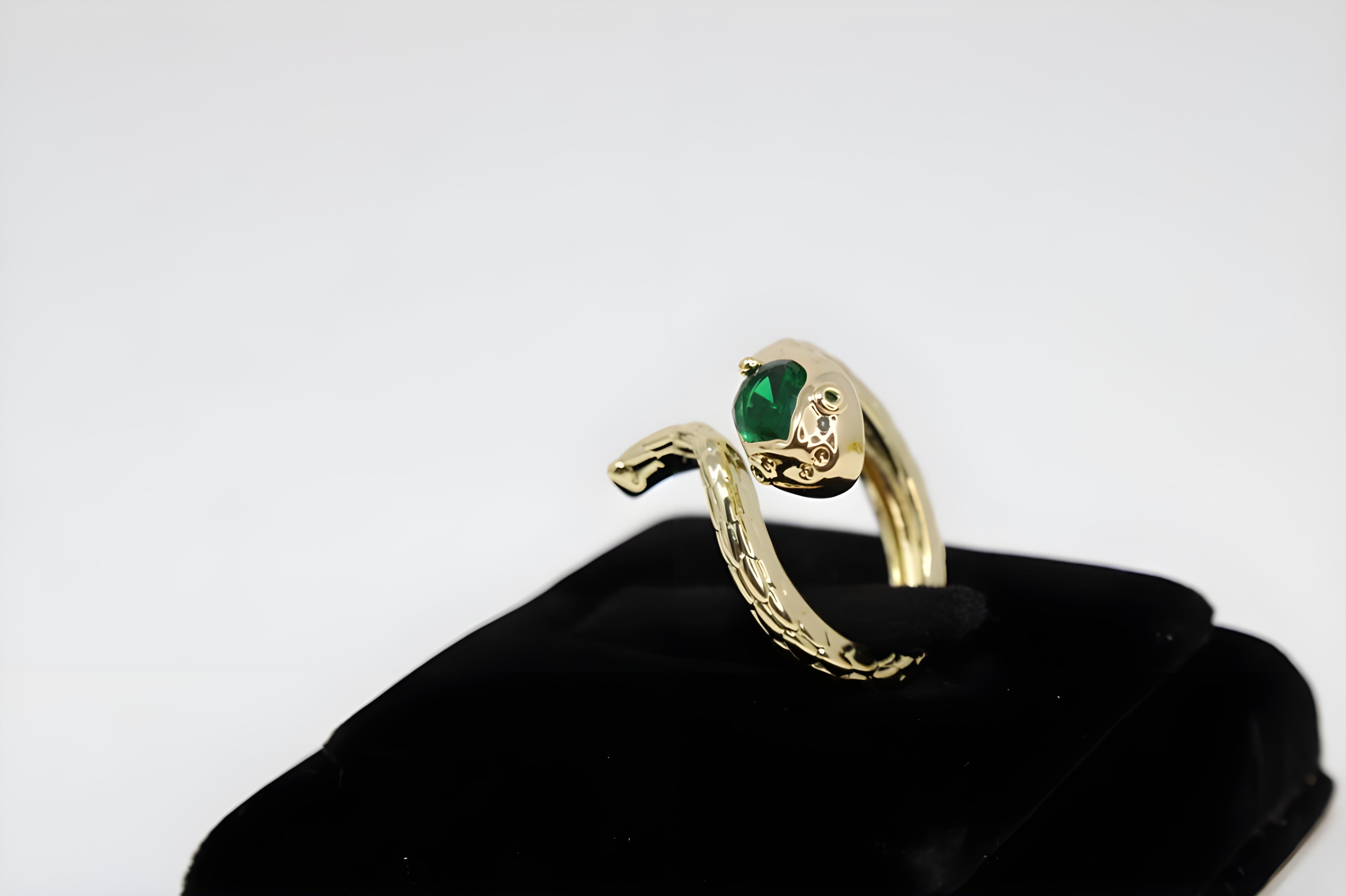 Emerald & Diamond Serpent Crystal Ring