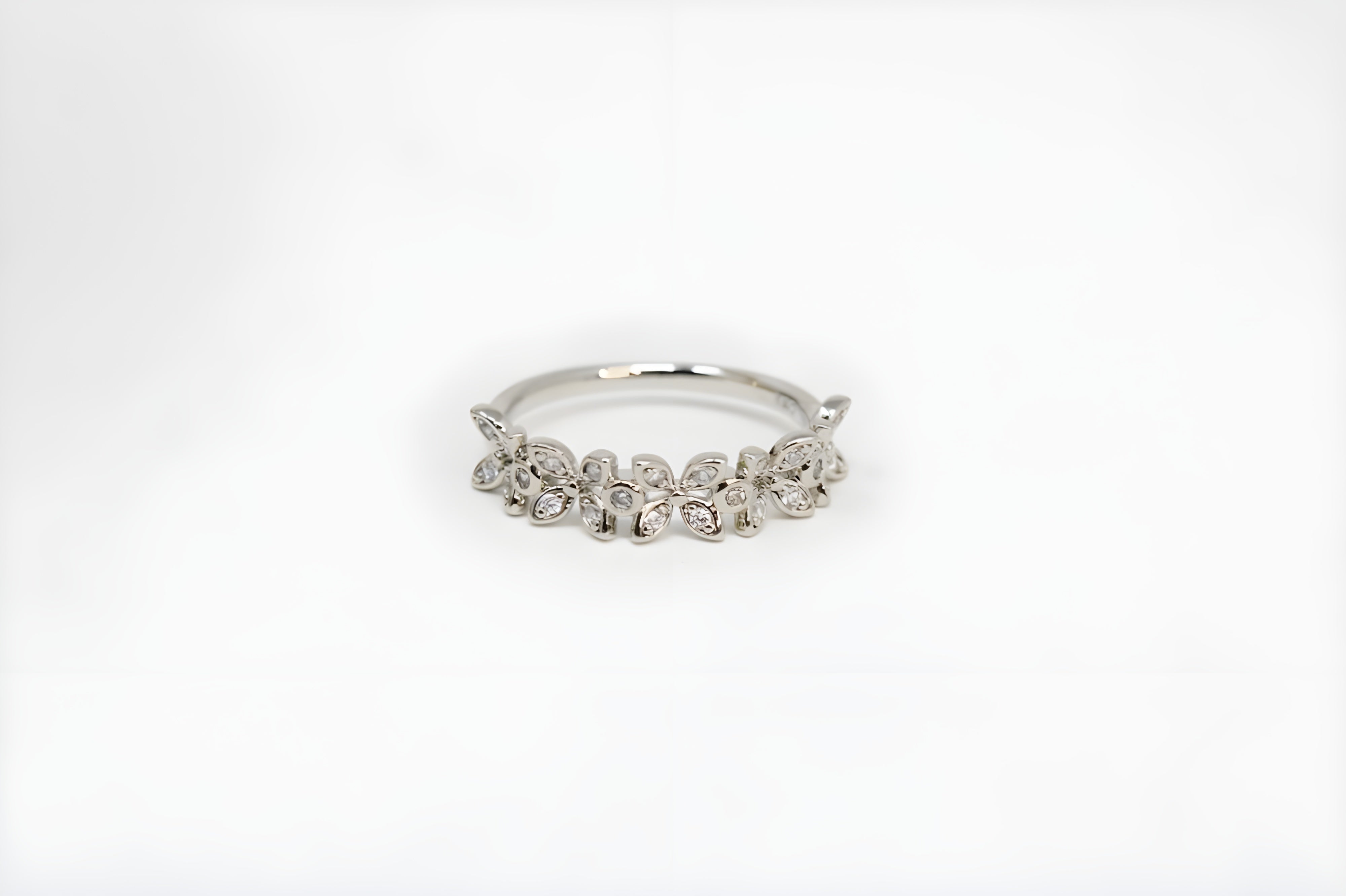 Crystal Elegance Silver Ring