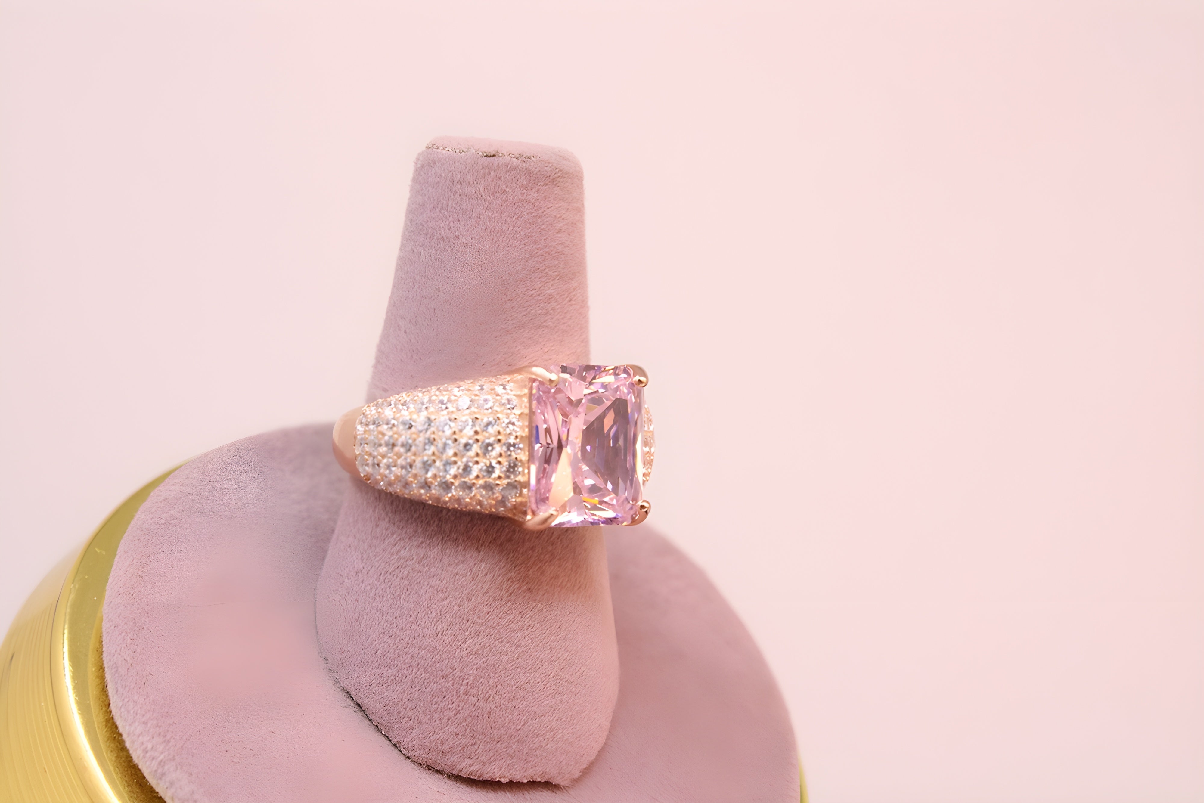 Radiant Aurum Prism VeeLux Premium Crystal Ring