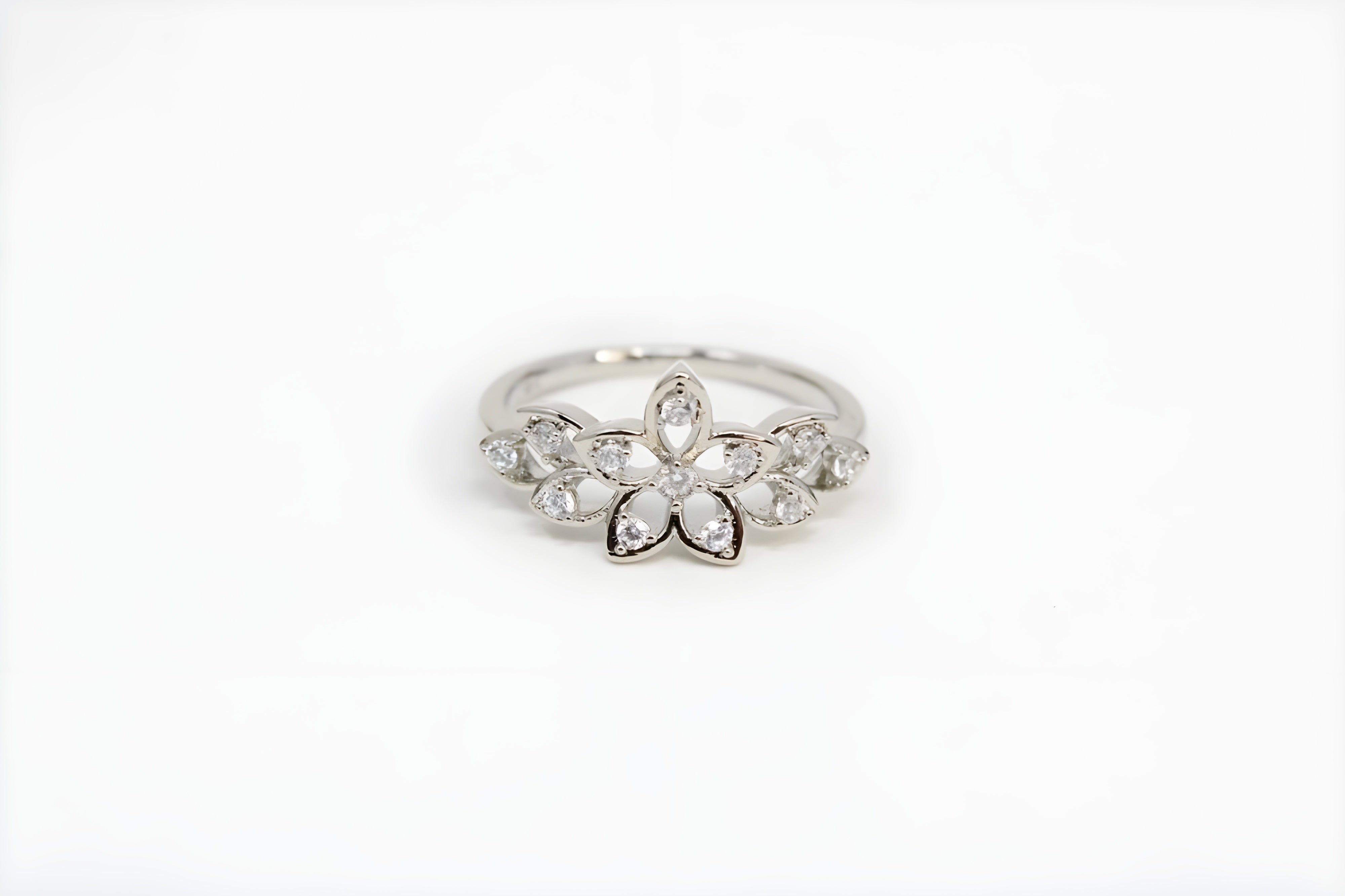 Blooming Crystal Flower Silver Ring