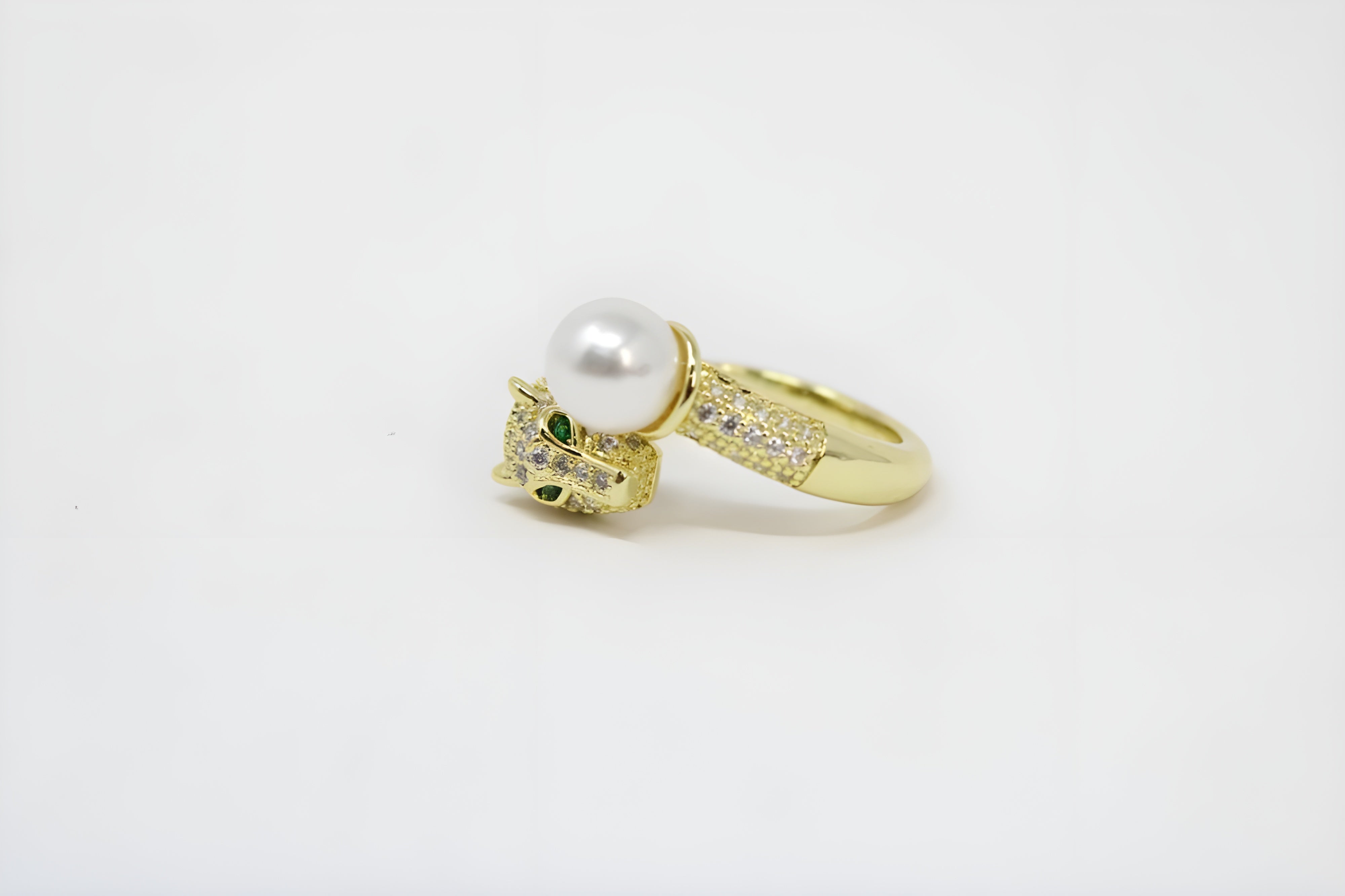 Golden & Silver Panther Pearl Crystal Ring