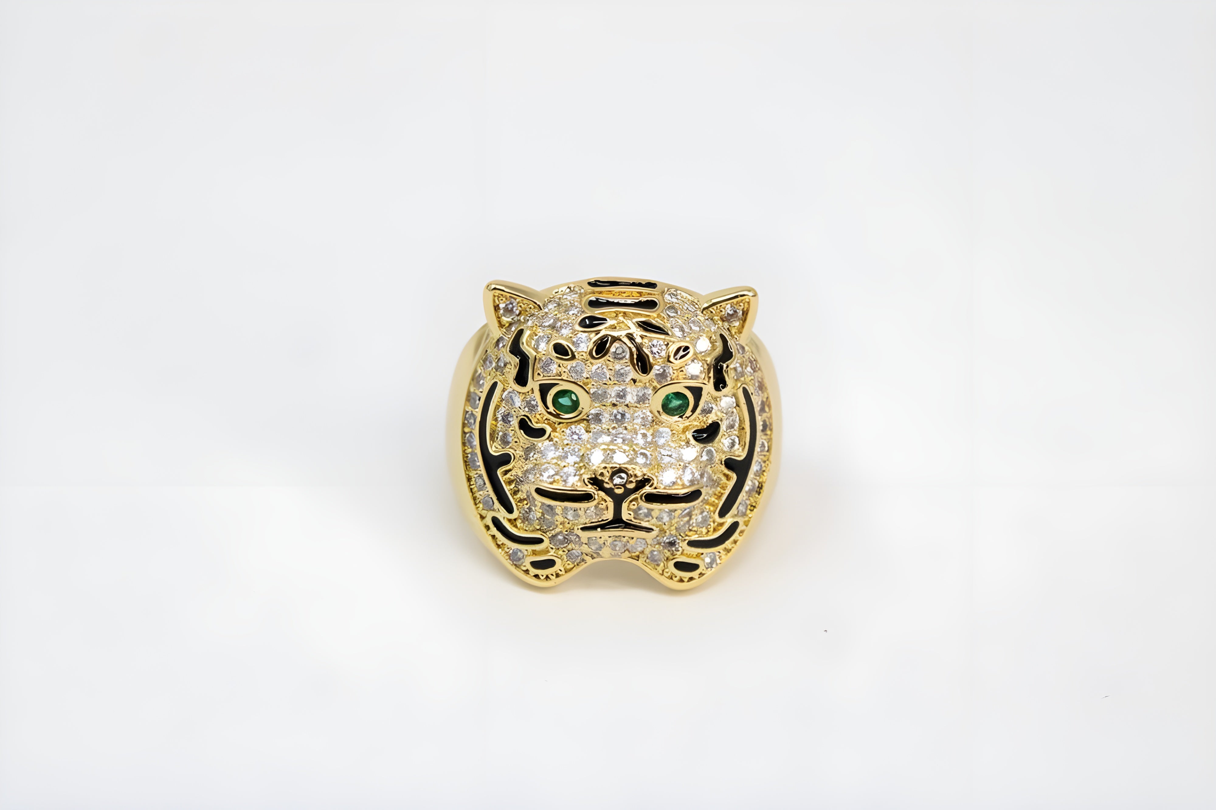 Golden Cat's Charm Ring