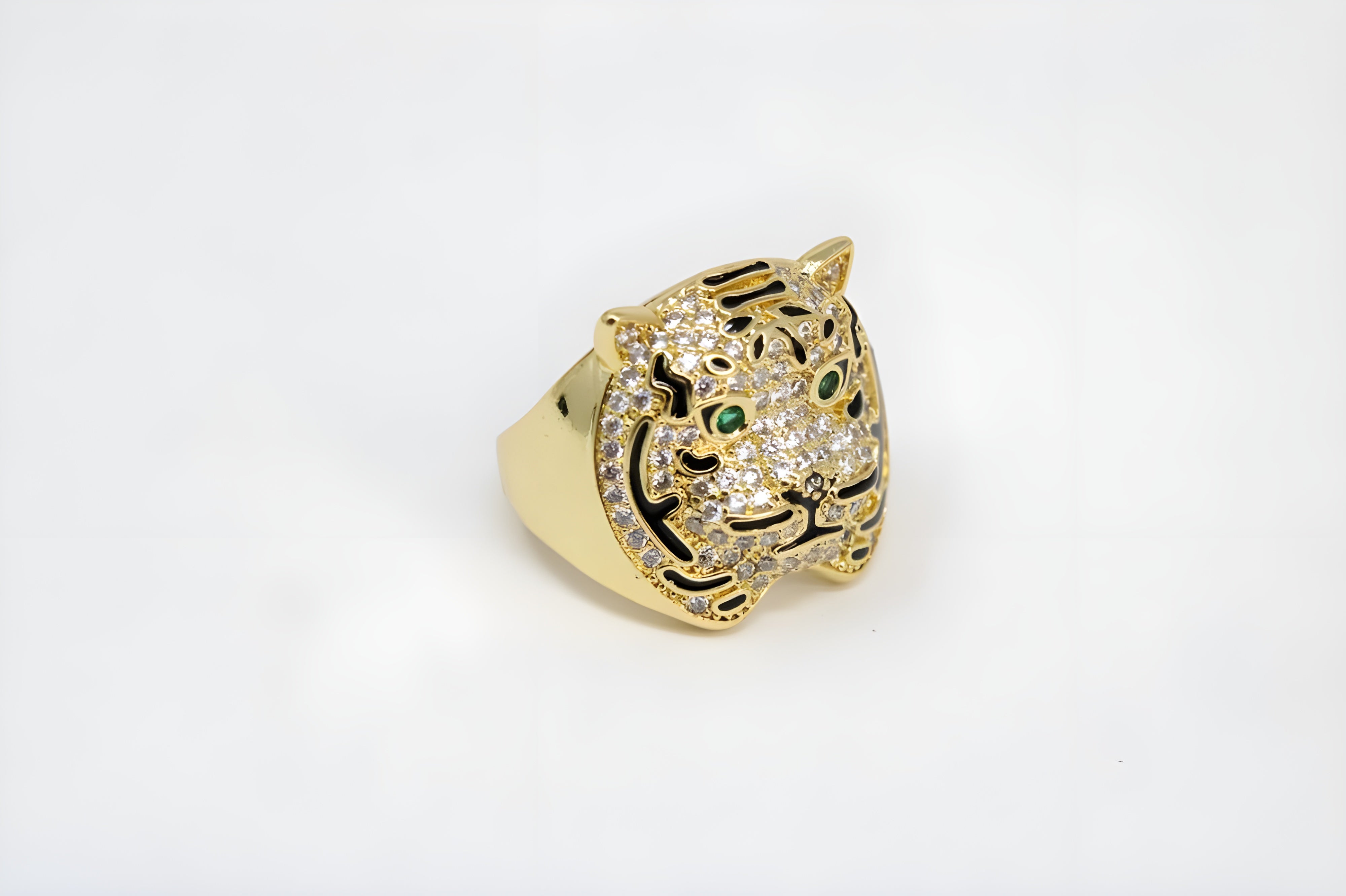 Golden Cat's Charm Ring