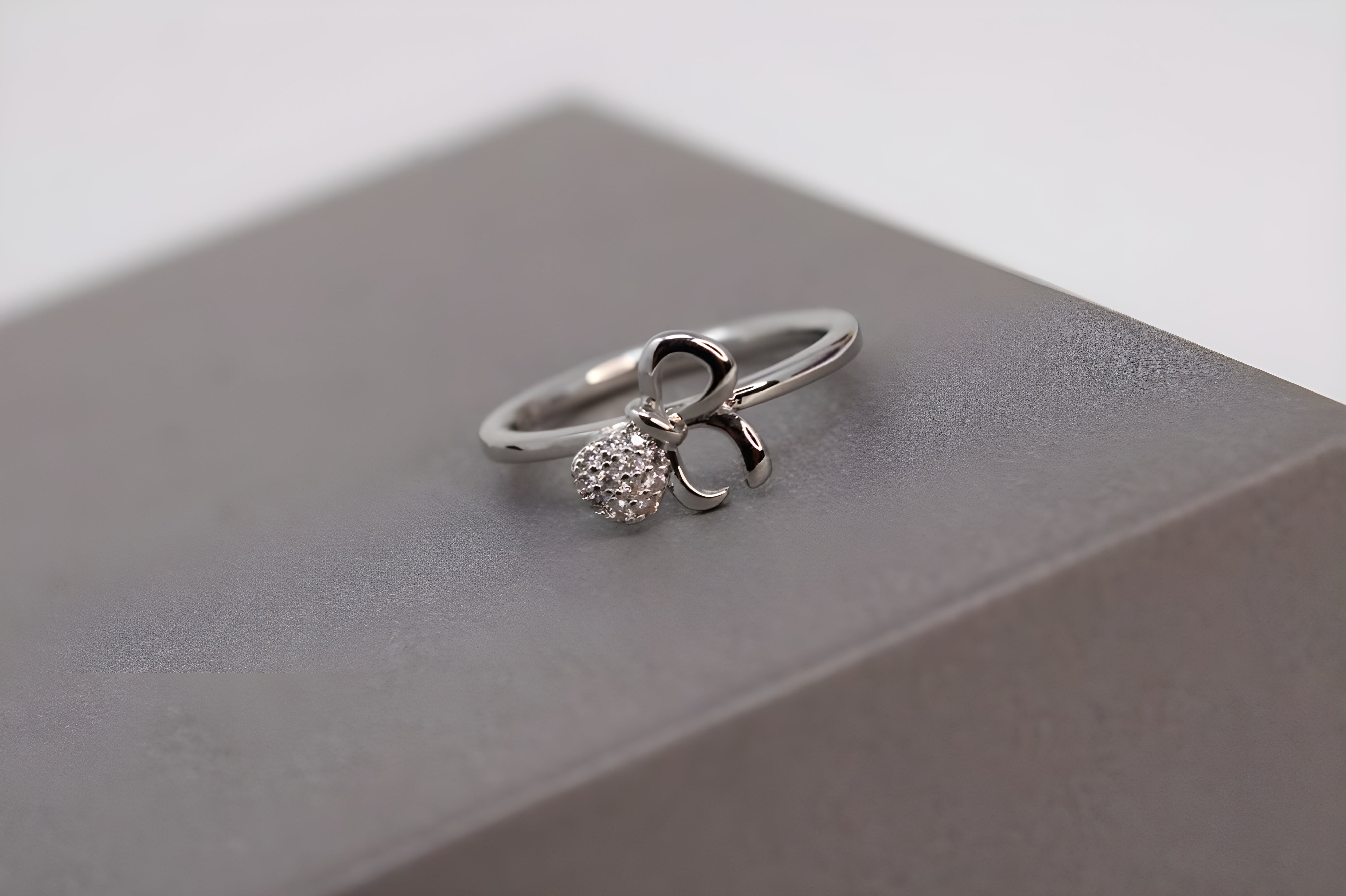 Eternal Knot Crystal Silver Ring