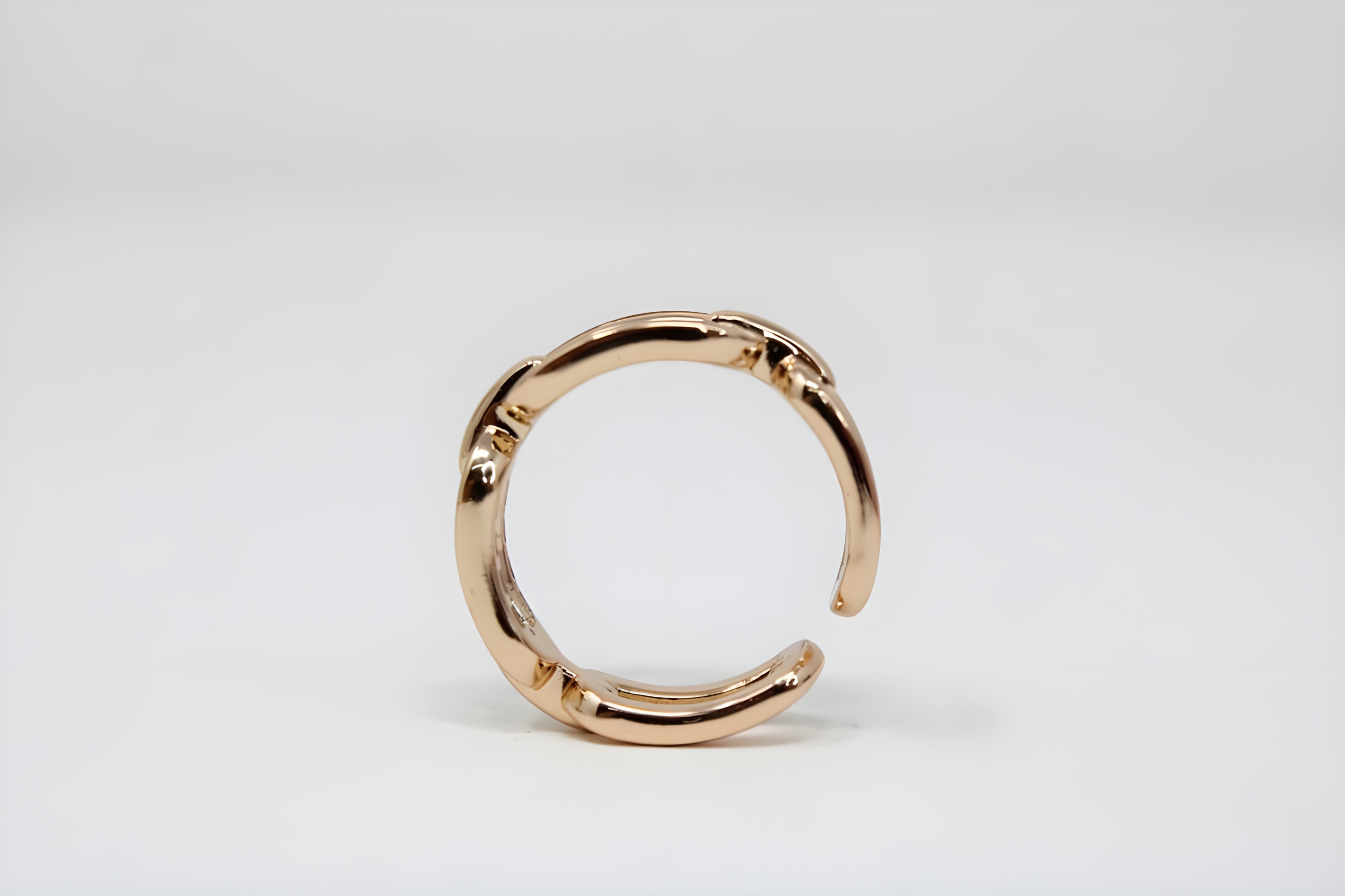 Golden Linked Elegance Ring