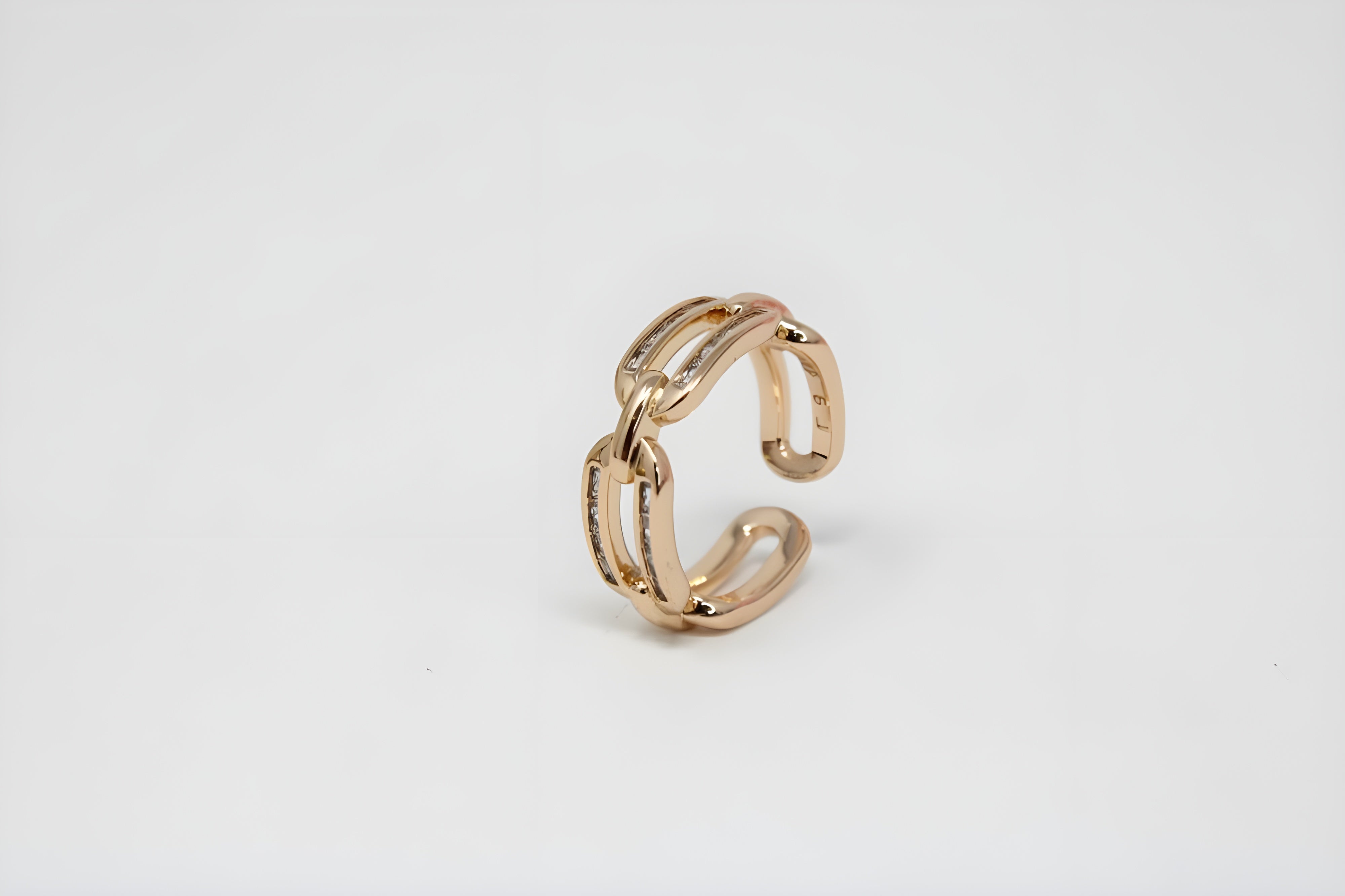 Golden Linked Elegance Ring