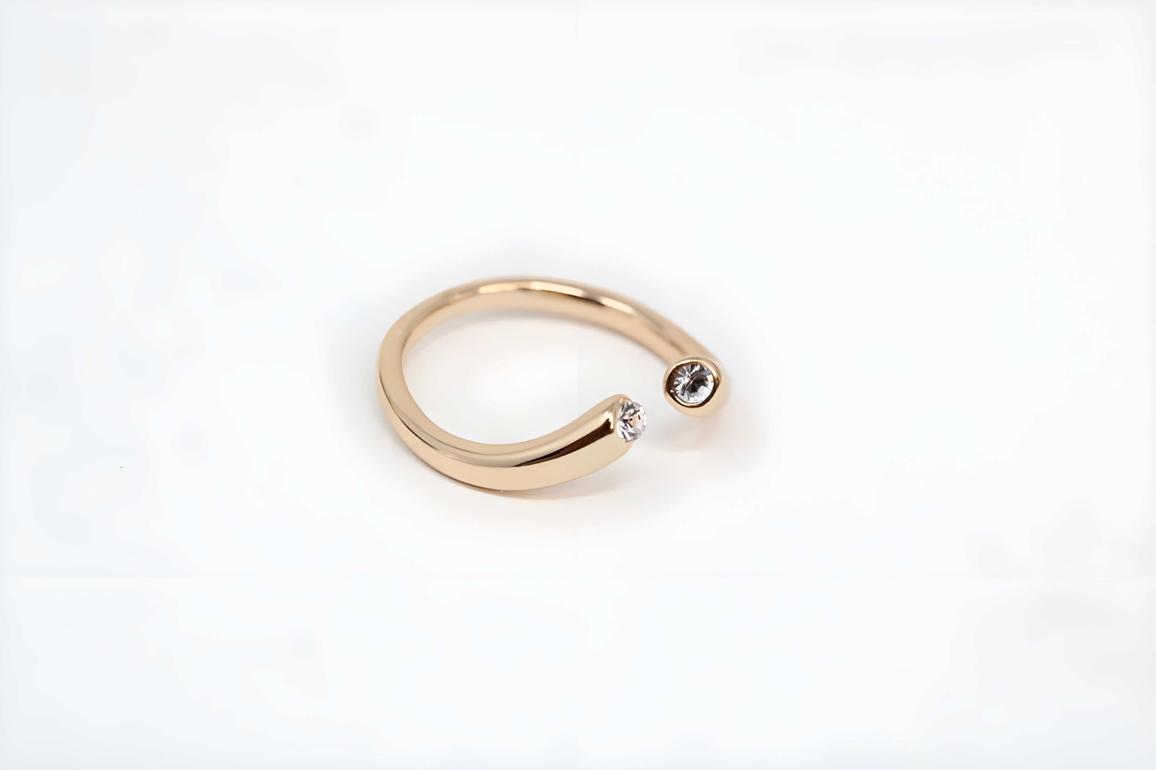 Golden Elegance Crystal Ring