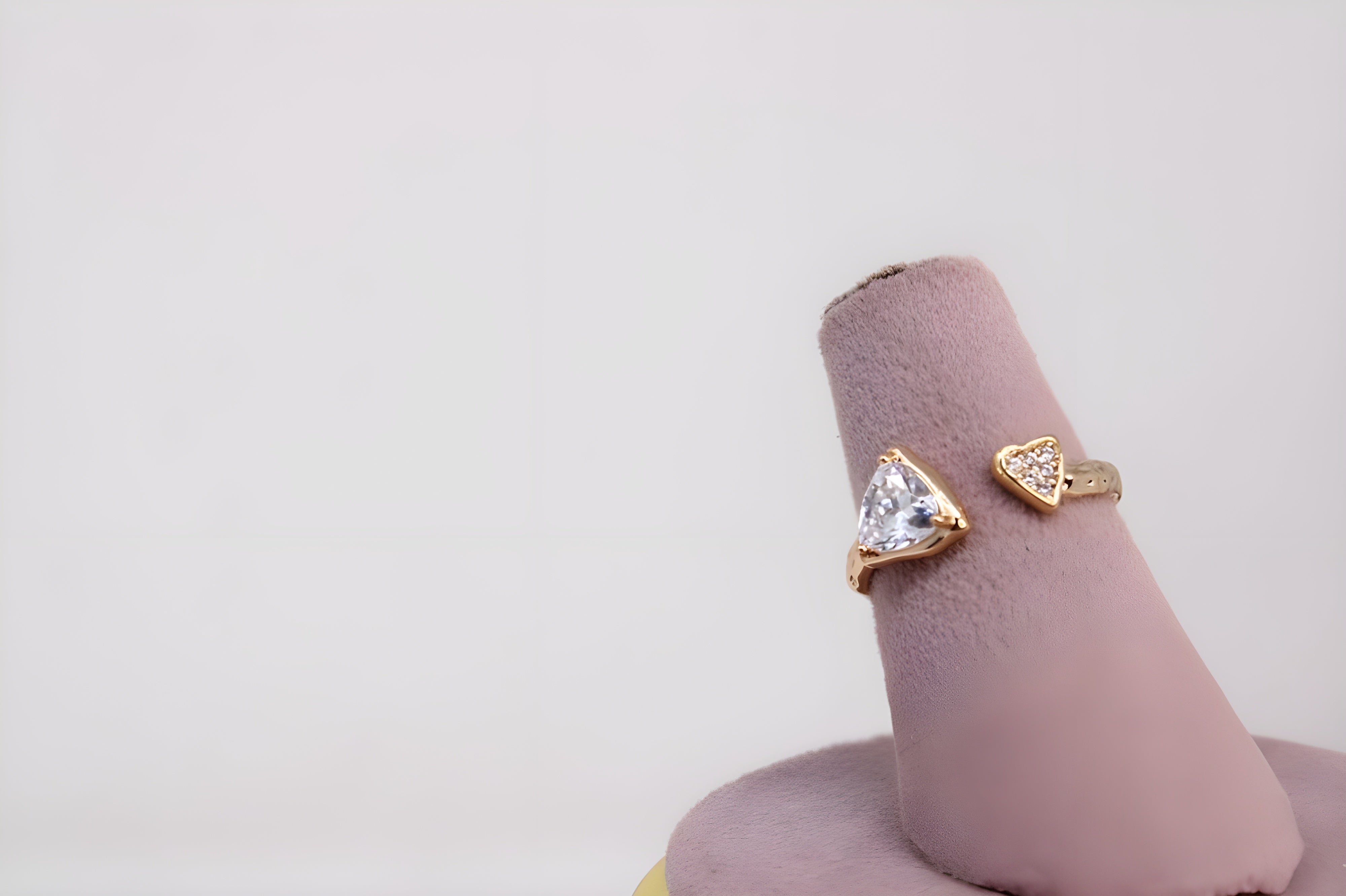 Golden Tranquil Triangle Ring