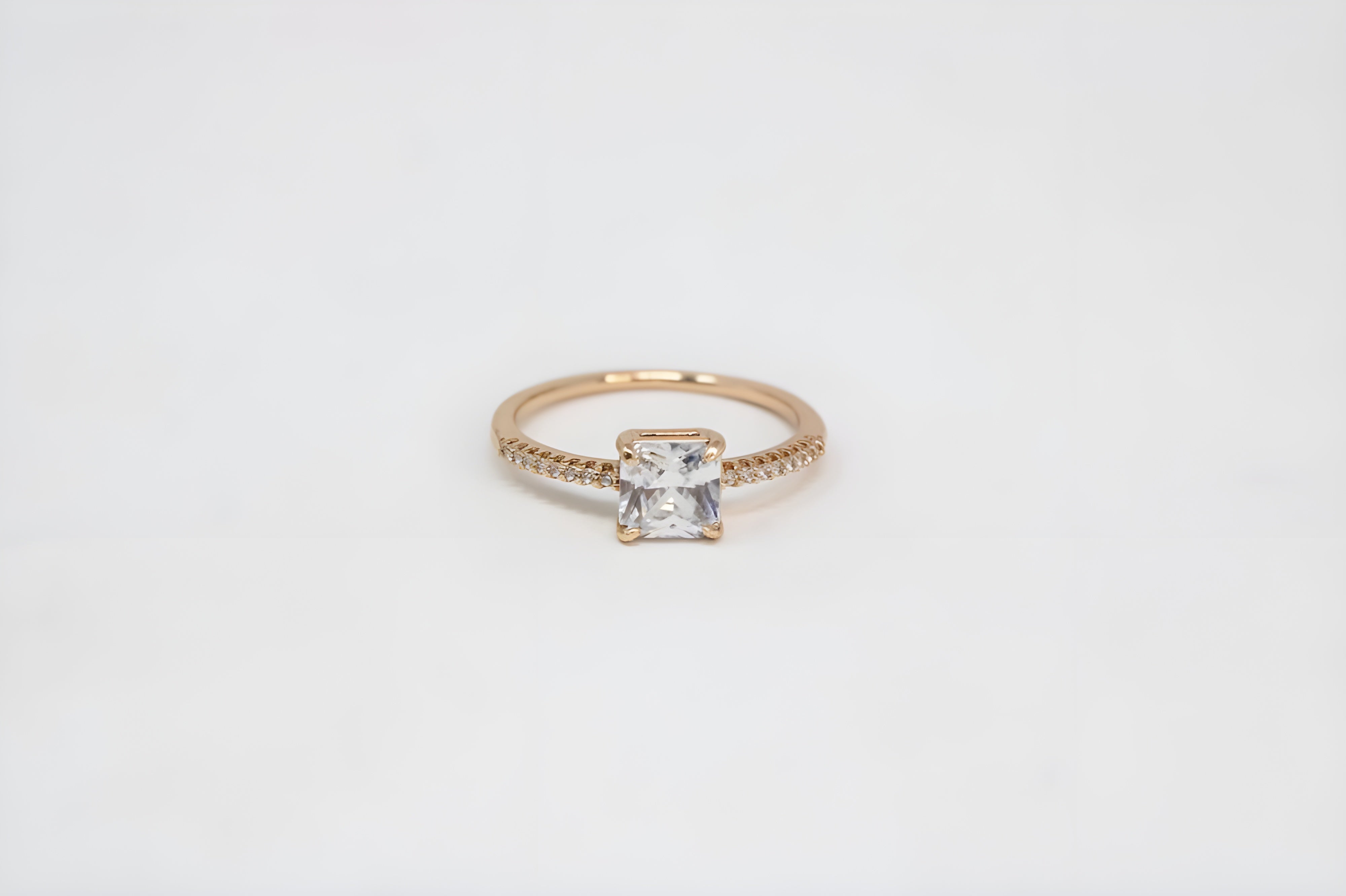 Golden Radiant Rectangle Ring