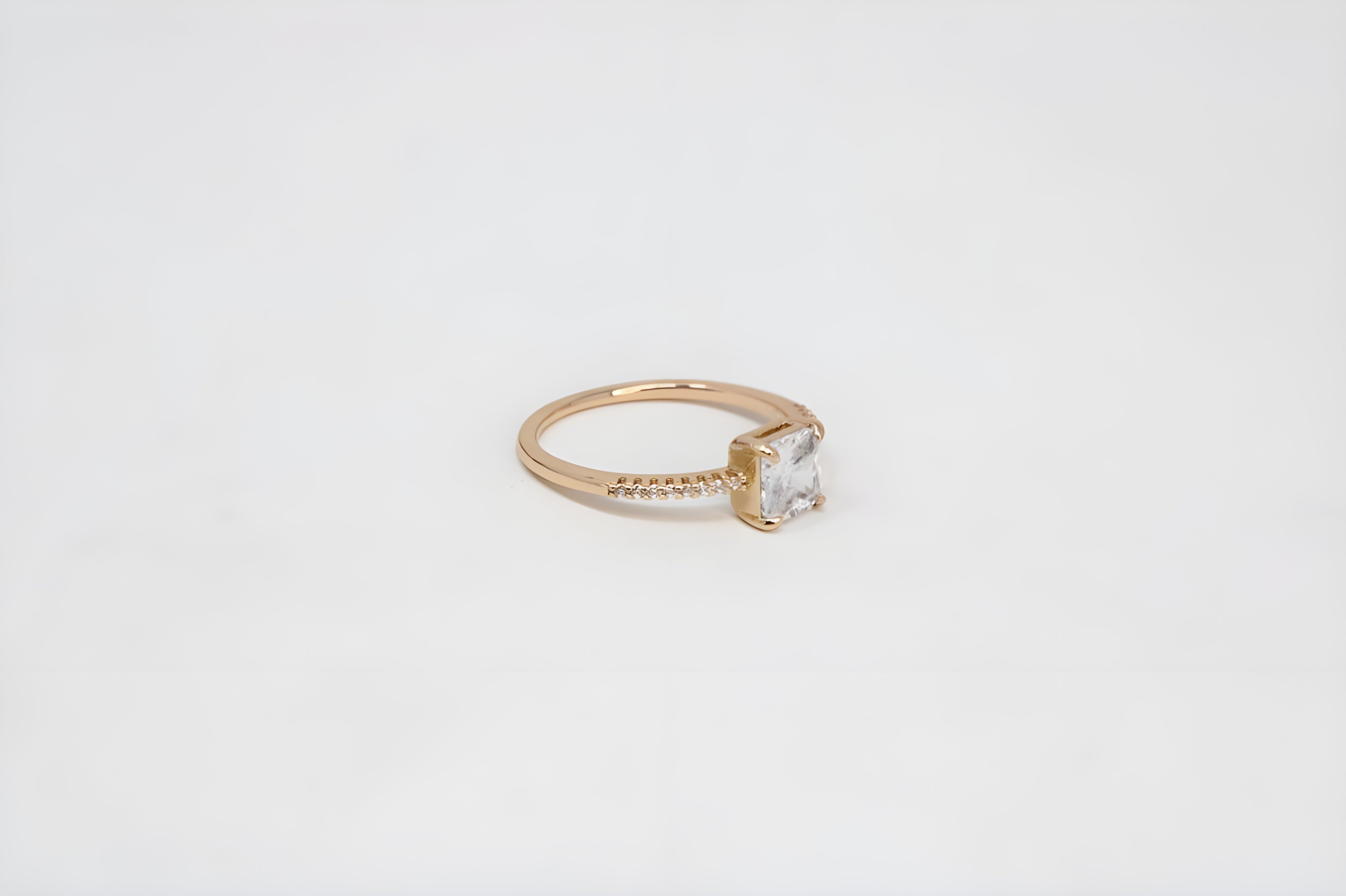 Golden Radiant Rectangle Ring