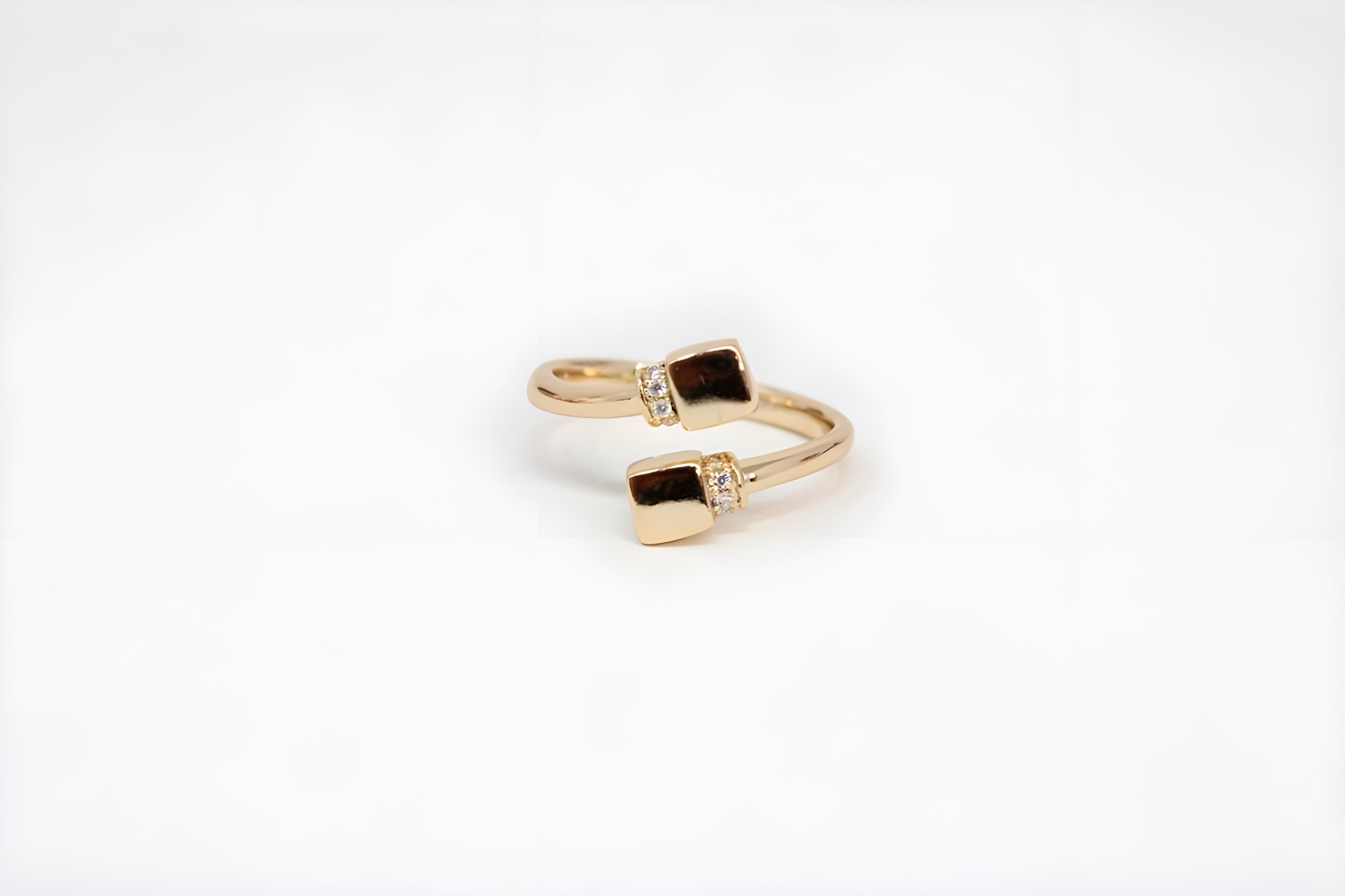 Golden Crystal Box Ring