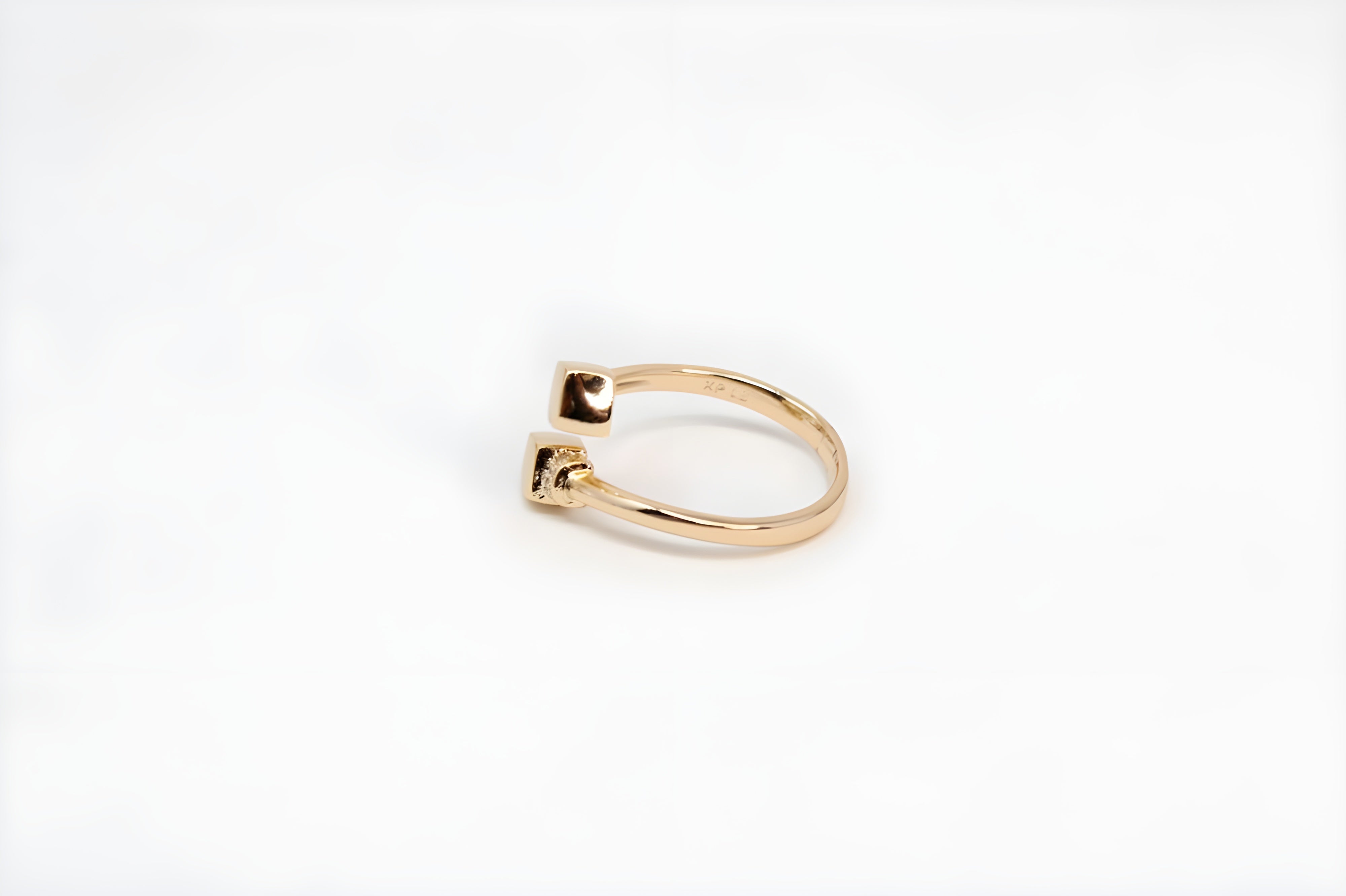 Golden Crystal Box Ring