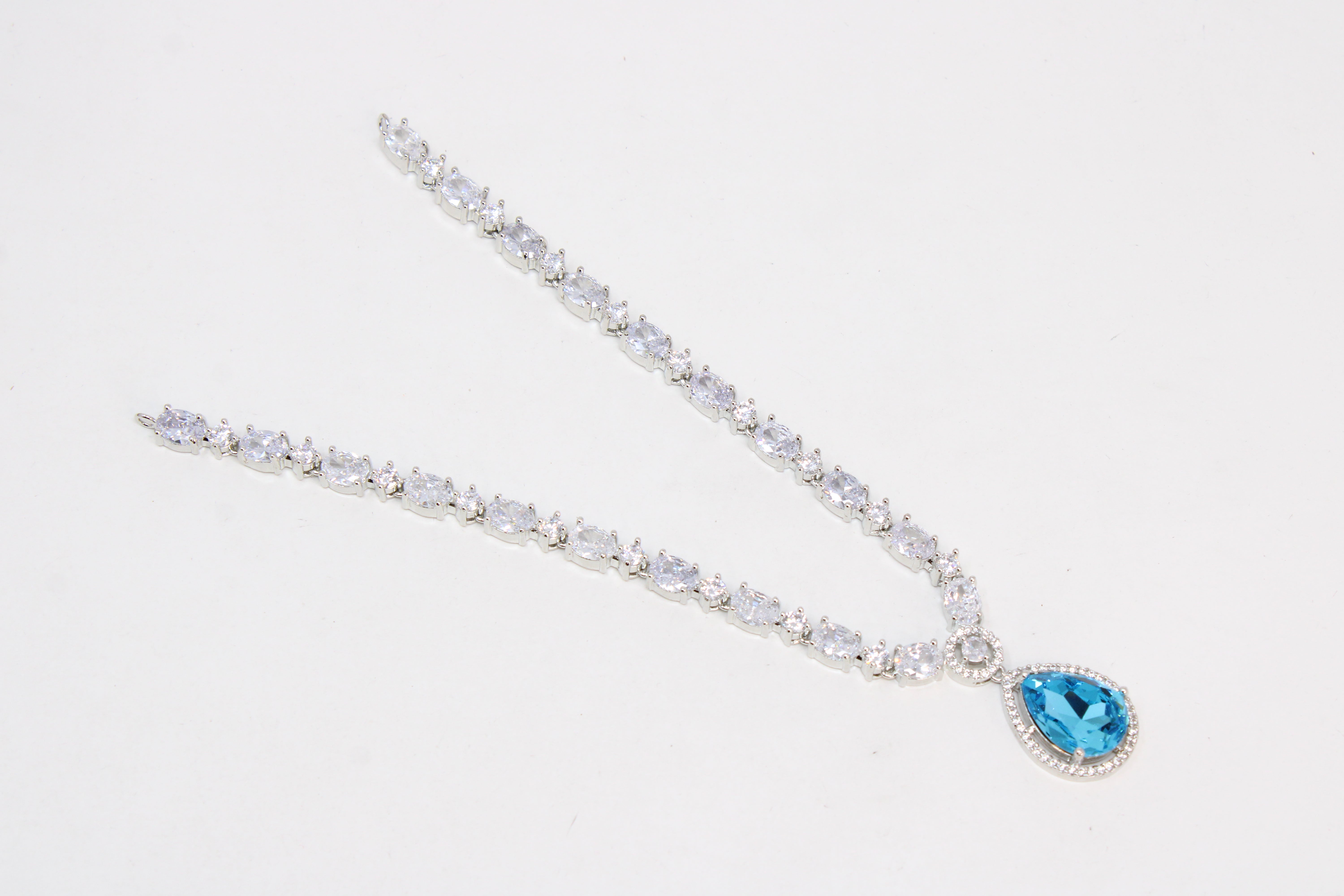 Sparkling Drop Crystal Necklace Set