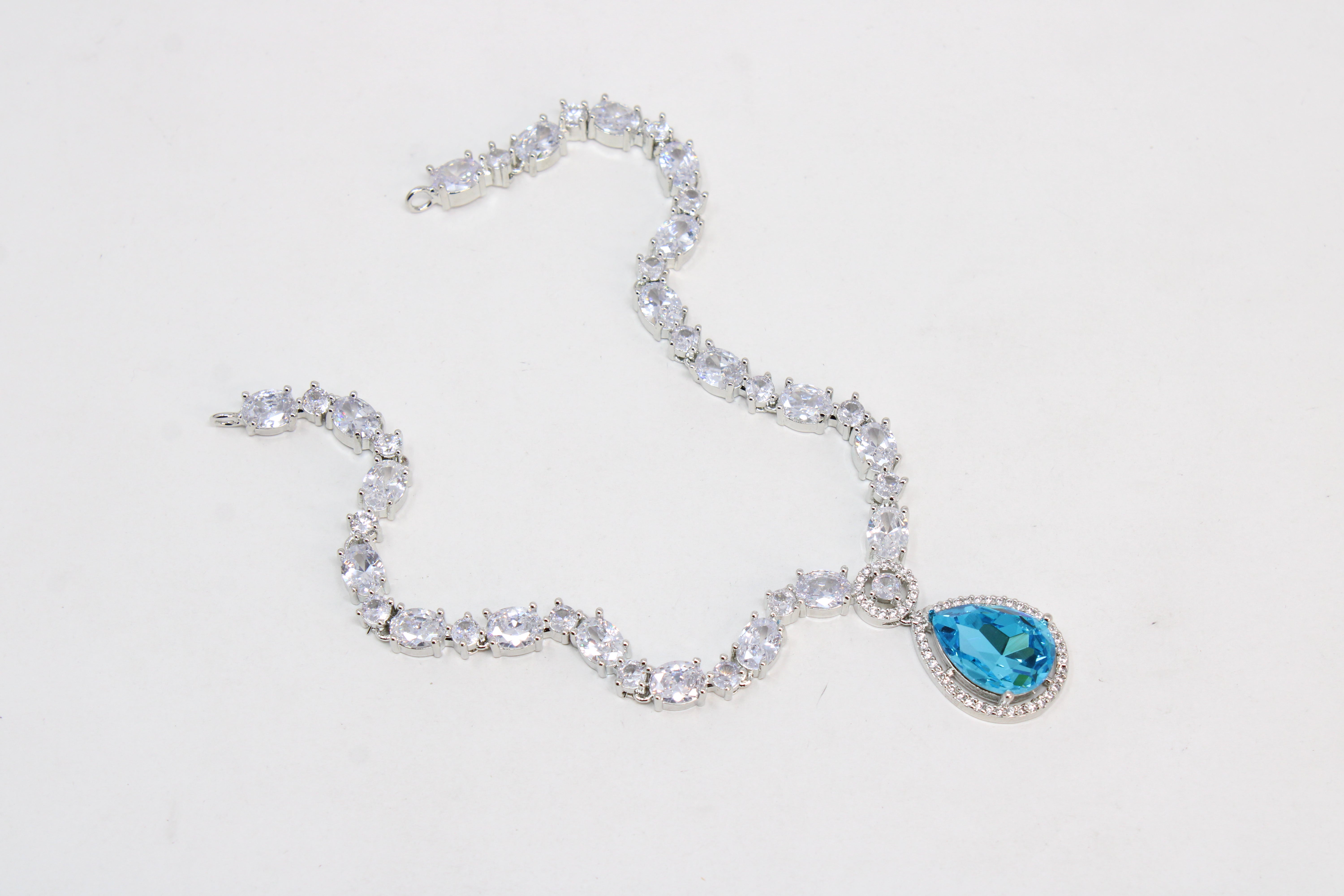 Sparkling Drop Crystal Necklace Set