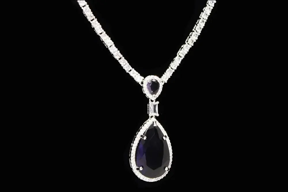 Aristocratic Gemstone Necklace